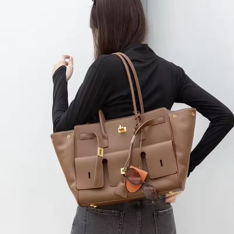 Amélie | Winged Shoulder Tote