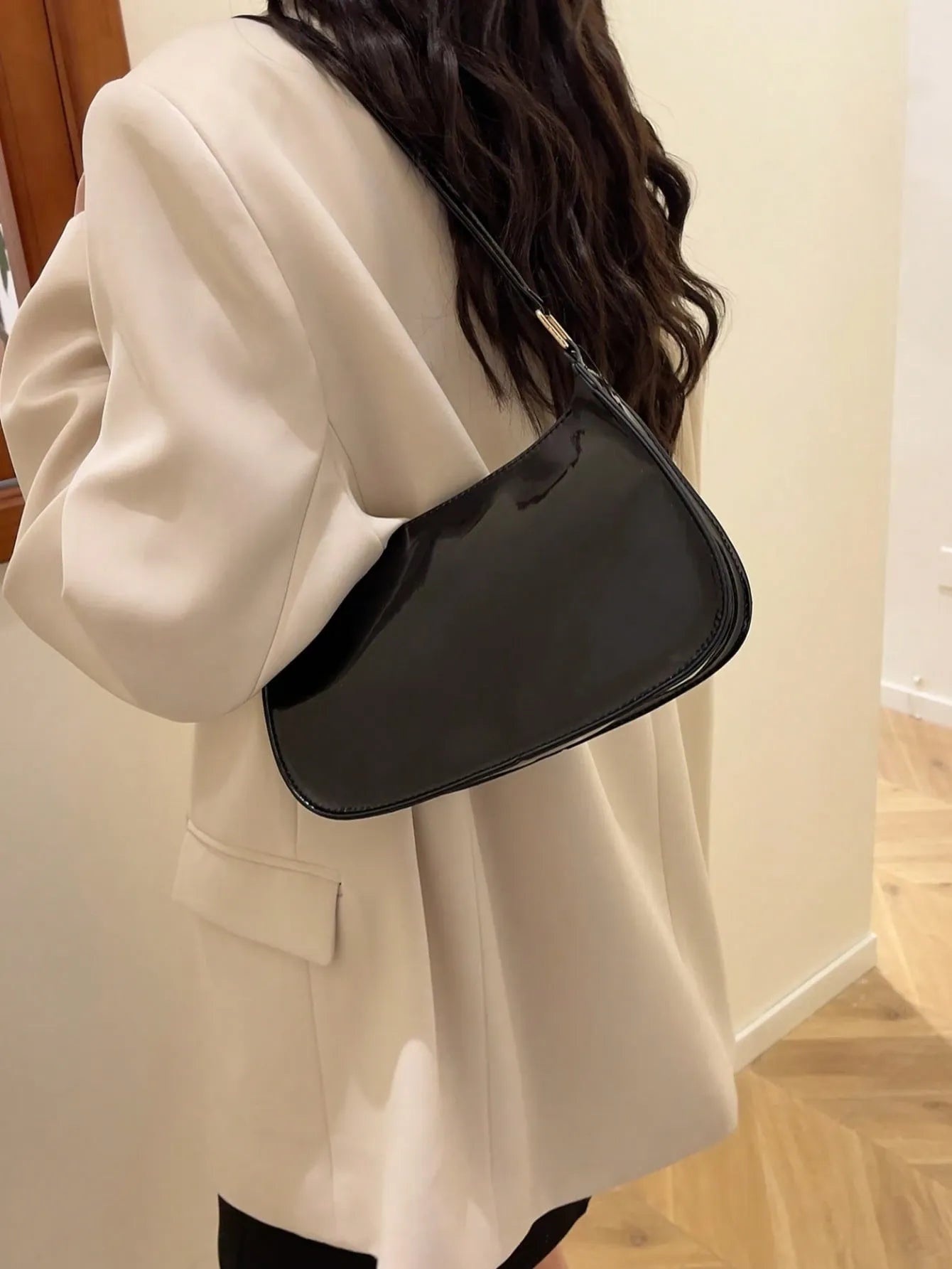 Lanure Luxe | Minimalist Half-Moon Shoulder Bag