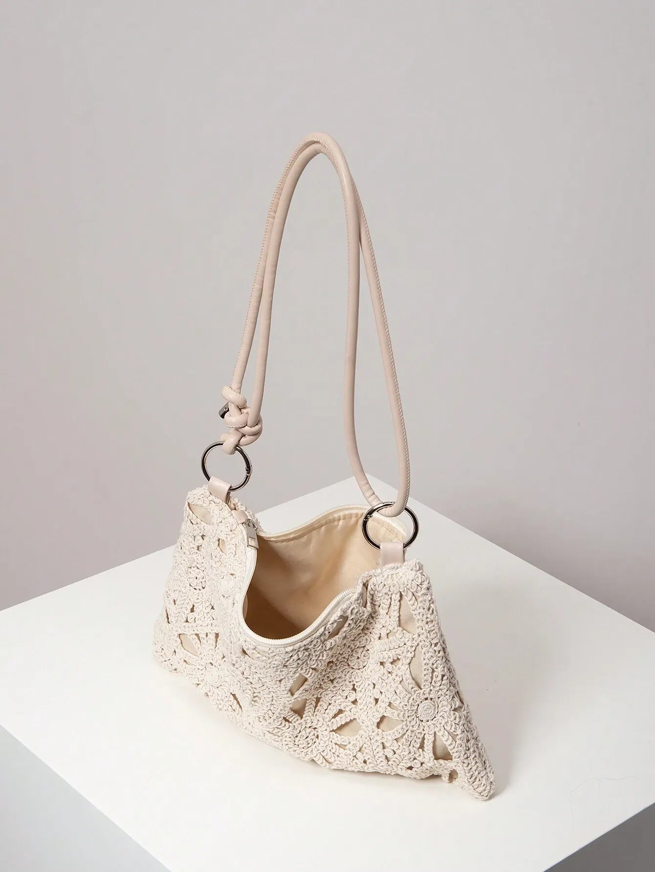 Solea Boho Bloom | Woven Straw Shoulder Bag with Floral Hollow Design
