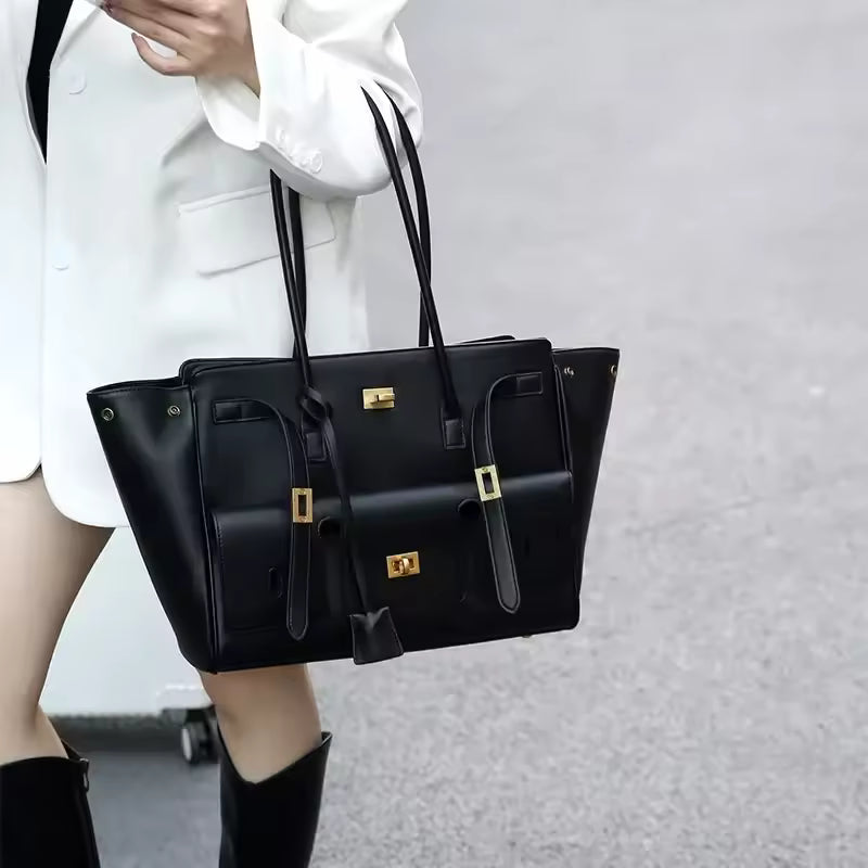 Amélie | Winged Shoulder Tote